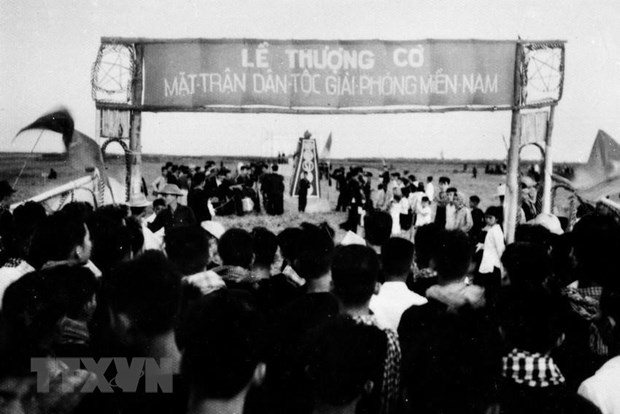 Mặt trận Dân tộc Giải phóng miền Nam Việt Nam: Đó là một trong những cách mạng quan trọng của Việt Nam, đã giúp đất nước giải phóng tội ác và chống lại sự đàn áp của các thực tập sinh. Đây là một hình ảnh mang giá trị lịch sử, tập trung về sự kiên cường và sự đấu tranh vì tự do. Hãy xem hình ảnh để học hỏi và chiêm nghiệm.