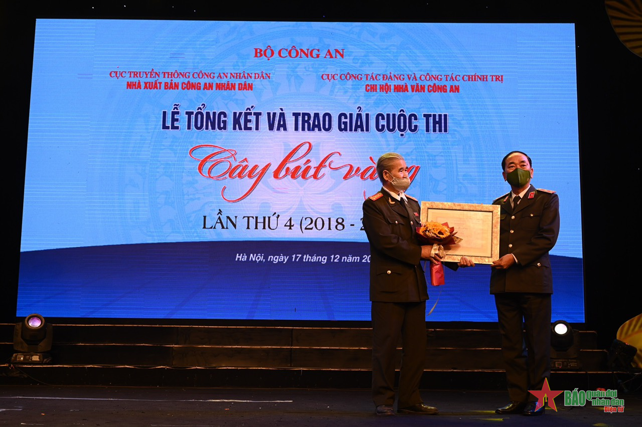 Trao giải cuộc thi Cây bút vàng lần thứ 4