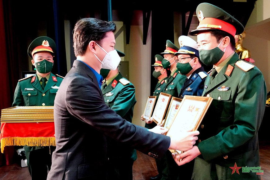 Tăng cường phối hợp giữa thanh niên quân đội và thanh niên công an