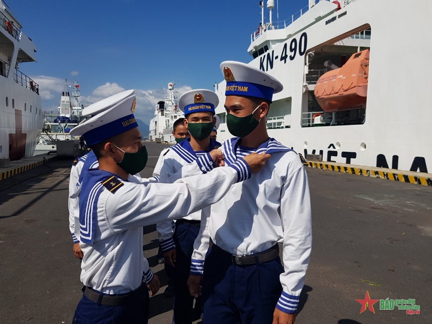 Vùng 4 Hải quân tổ chức Lễ tiễn đoàn công tác thăm, chúc Tết quân và dân huyện đảo Trường Sa