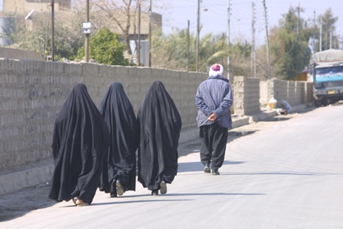 Taliban áp đặt lệnh cấm hà khắc mới với phụ nữ