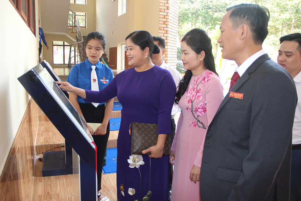 Đất cho an, người cho phước