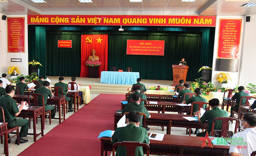 Kiên Giang: 1.300 thanh niên lên đường nhập ngũ năm 2022    ​