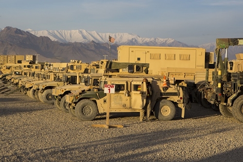 Mỹ thất bại ở Afghanistan vì cuộc chiến “nặng mùi” kinh doanh