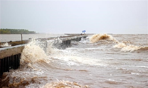 Thời tiết ngày 6-1: Áp cao lục địa tăng cường gây biển động từ Bình Thuận đến Cà Mau