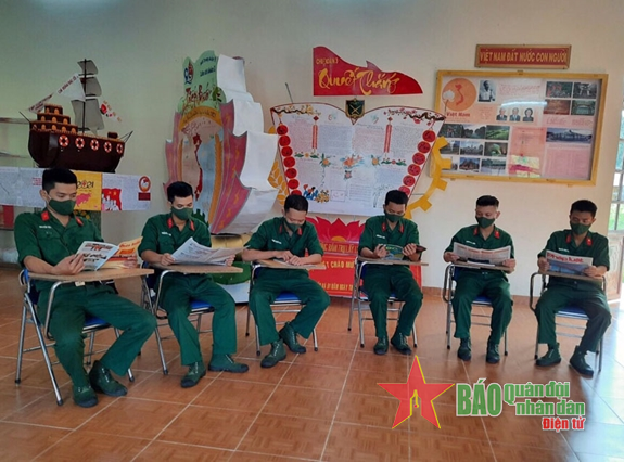 Đa dạng hình thức giới thiệu sách ở đơn vị