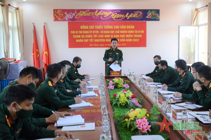 Đoàn công tác Bộ Tổng Tham mưu thăm, chúc Tết tại miền Trung