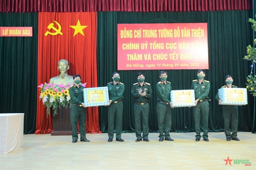 Đoàn công tác Tổng cục Hậu cần kiểm tra, chúc Tết tại Đà Nẵng