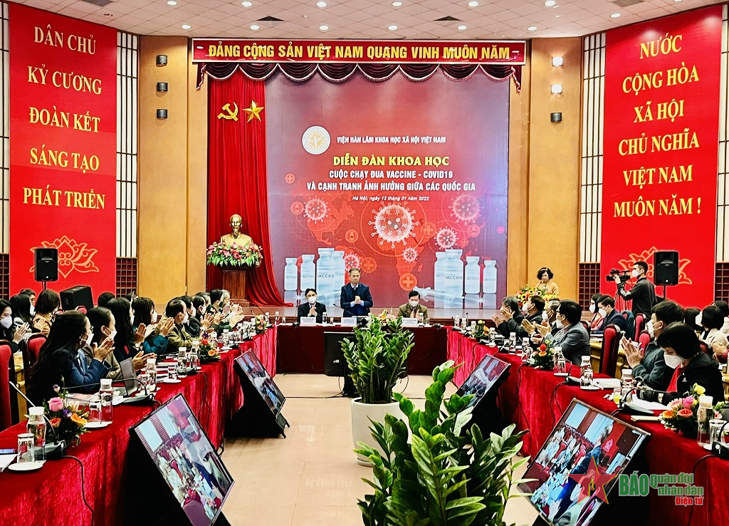 Diễn đàn khoa học “Cuộc chạy đua vắc xin Covid-19 và cạnh tranh ảnh hưởng giữa các quốc gia”