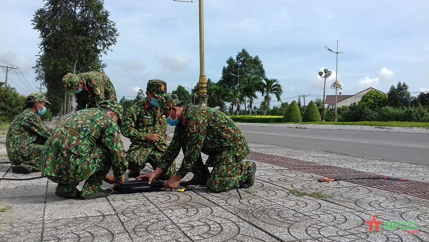 Bộ Tổng Tham mưu thăm, chúc tết các đơn vị Quân khu 9