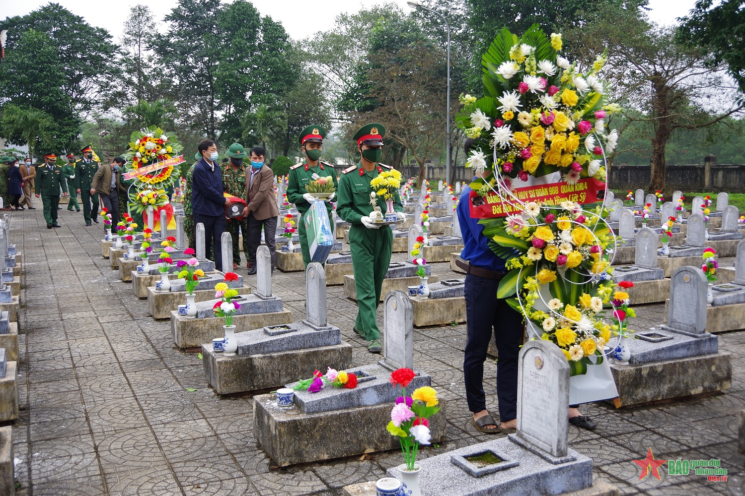 Quảng Trị truy điệu và an táng 5 hài cốt liệt sĩ