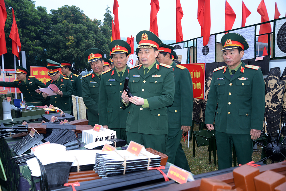 Chú trọng nâng cao chất lượng huấn luyện, đào tạo

