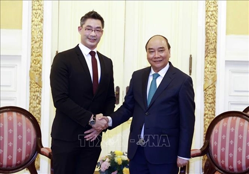 Chủ tịch nước Nguyễn Xuân Phúc tiếp Lãnh sự Danh dự Việt Nam tại Thụy Sĩ