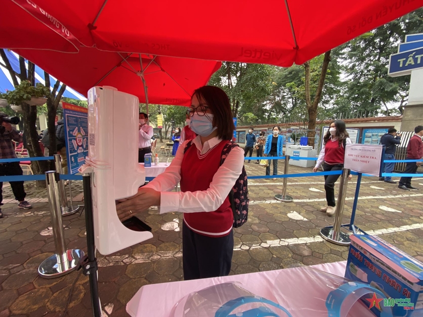 Hà Nội diễn tập các tình huống khi học sinh lớp 7 trở lên quay lại trường