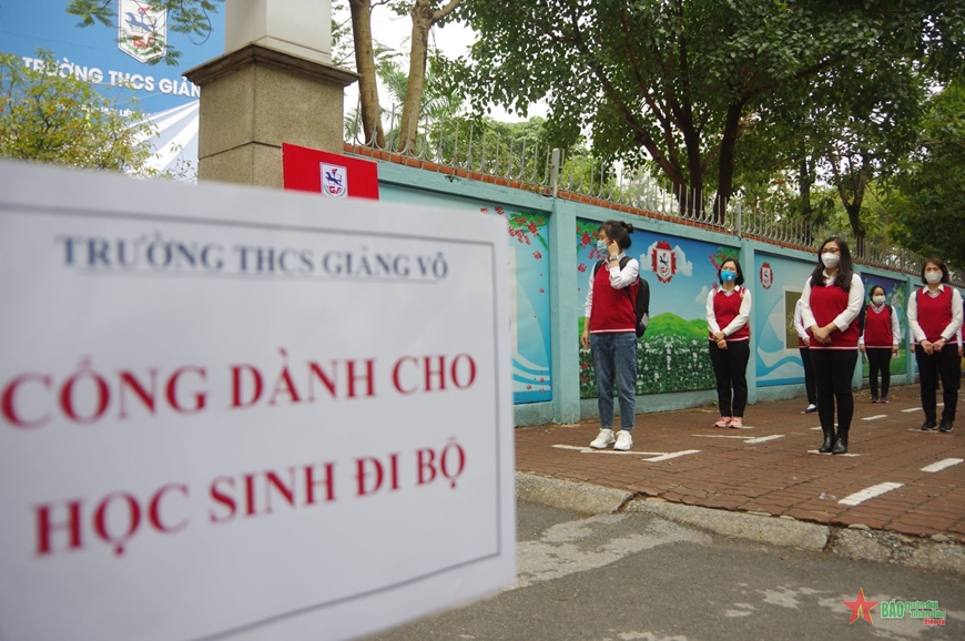 Hà Nội diễn tập các tình huống khi học sinh lớp 7 trở lên quay lại trường
