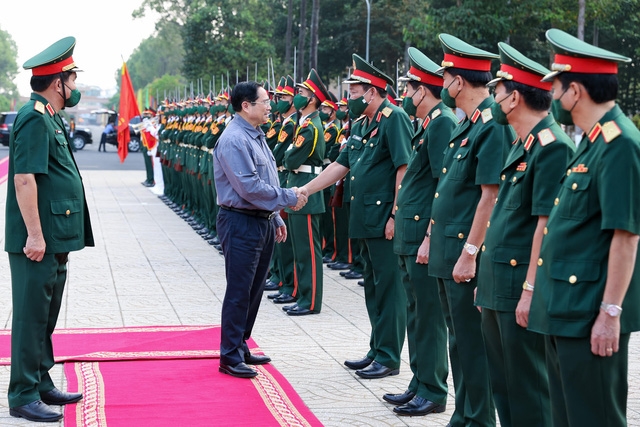 Thủ tướng Phạm Minh Chính thăm, chúc Tết nhân dân, cán bộ, chiến sĩ lực lượng vũ trang thành phố Cần Thơ