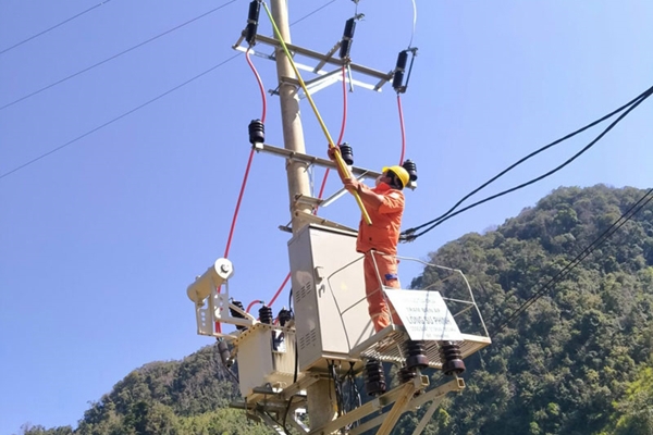 Công ty Điện lực tỉnh Điện Biên đưa 3 trạm biến áp vào hoạt động