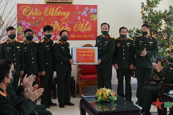 Trung tướng Trịnh Văn Quyết thăm, chúc Tết các cơ quan, đơn vị quân đội trên địa bàn tỉnh Hà Giang