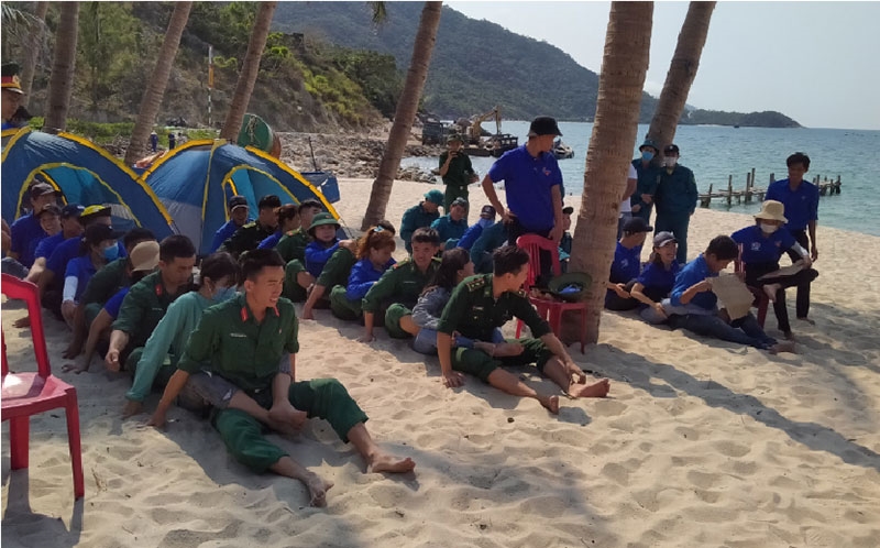 Tết nơi đầu sóng Tết nơi đầu sóng