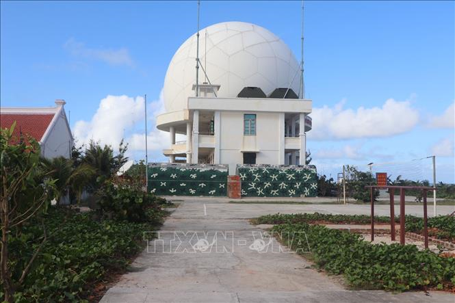 Bệnh xá đảo Phan Vinh cấp cứu ngư dân bị tai nạn