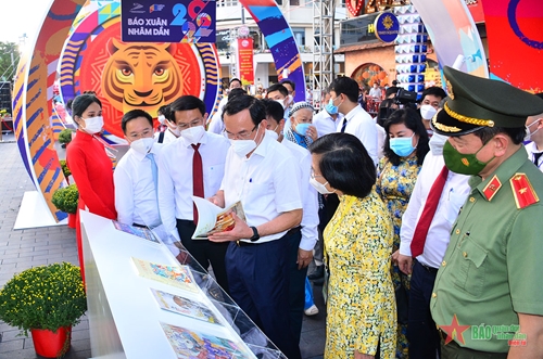 Trưng bày 50.000 tựa sách tại Lễ hội Đường sách Tết 2022