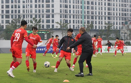 Đội tuyển Việt Nam bổ sung lực lượng cho trận gặp Trung Quốc