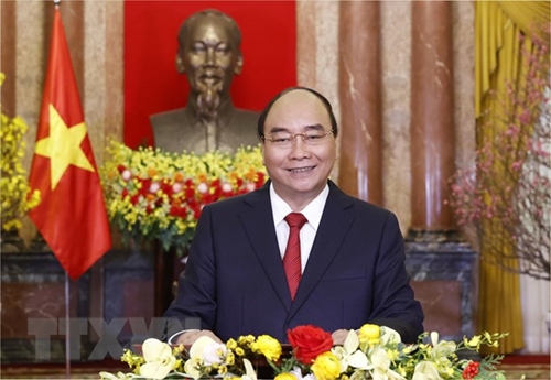 Chủ tịch nước Nguyễn Xuân Phúc gặp mặt đầu Xuân và giao nhiệm vụ cho cán bộ, nhân viên Văn phòng Chủ tịch nước