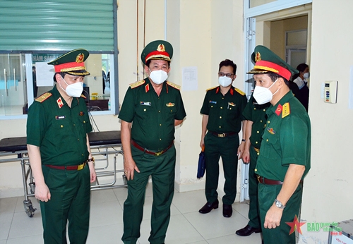 Thượng tướng Võ Minh Lương dự khai trương Bệnh viện điều trị bệnh nhân Covid-19