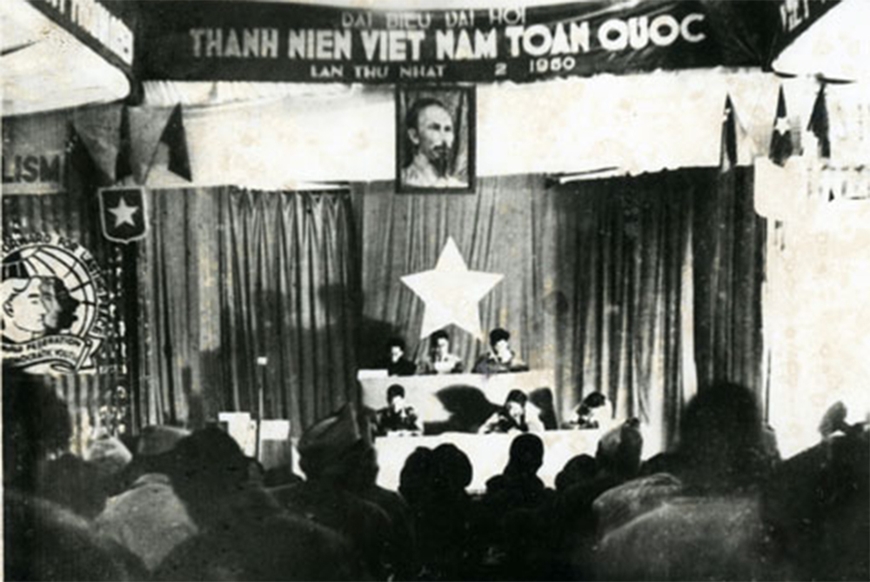 Ngày 21-2-1958: Bác căn dặn “lập kế hoạch phòng không nhân dân”