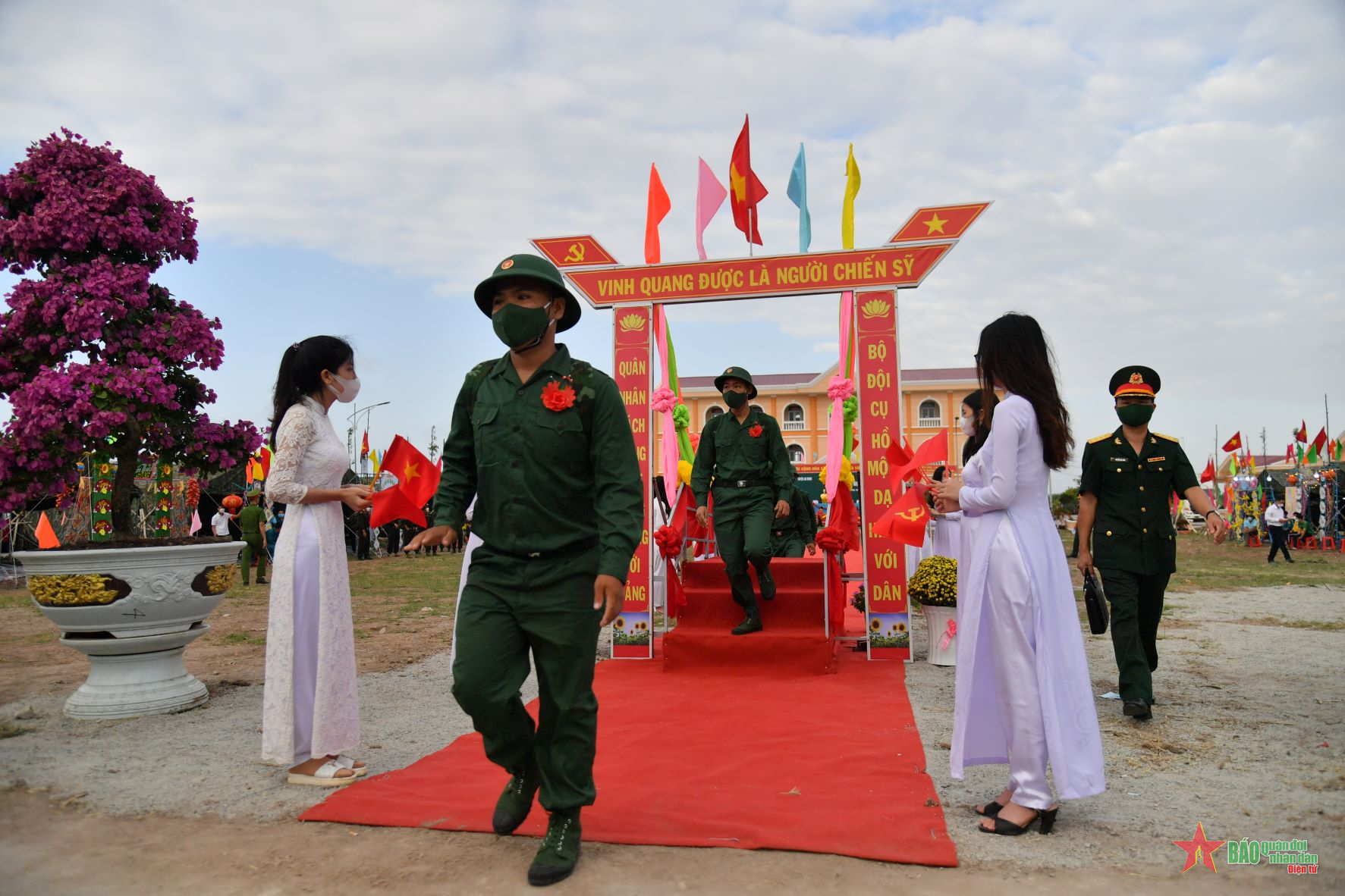 Các cơ quan, đơn vị tổ chức giao nhận quân năm 2022