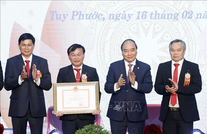 Chủ tịch nước Nguyễn Xuân Phúc dự Lễ Công bố huyện Tuy Phước, Bình Định đạt chuẩn nông thôn mới