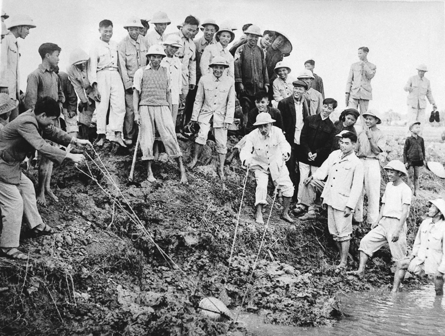 26-2-1947: Ngày Truyền thống Ngành Chính sách quân đội