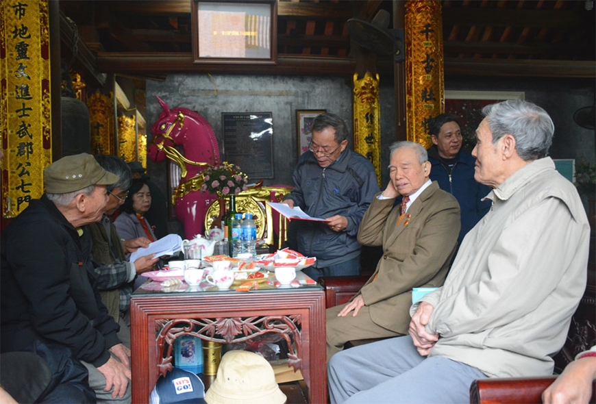 Buổi sinh hoạt đầu Xuân Nhâm Dần 2022 của Câu lạc bộ thơ Cao Bá Quát làng Sủi.