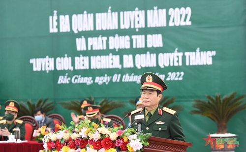 Thượng tướng Nguyễn Tân Cương dự Lễ ra quân huấn luyện tại Trung đoàn 927, Sư đoàn 371, Quân chủng Phòng không-Không quân