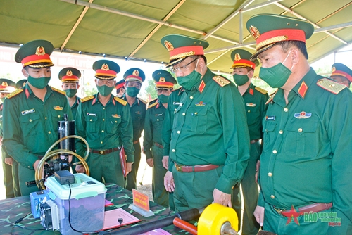 Thượng tướng Phạm Hoài Nam dự Lễ ra quân huấn luyện năm 2022 tại Trung đoàn 28