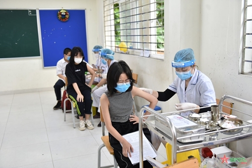 Bí thư Thành ủy Hà Nội: Sẵn sàng tiêm vắc xin Covid-19 cho trẻ từ 5-11 tuổi