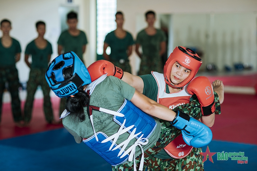 Nét đẹp nữ quân nhân