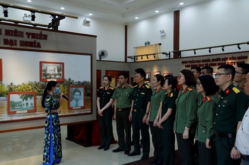 Đội ngũ cán bộ Đoàn ở Tổng cục Công nghiệp quốc phòng học tập và làm theo tư tưởng, đạo đức, phong cách Chủ tịch Hồ Chí Minh