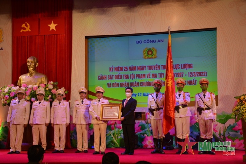 Xứng đáng là lực lượng nòng cốt trong đấu tranh với tội phạm ma túy
