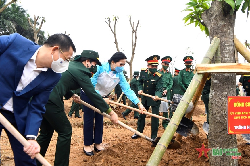 Phát động Tết trồng cây chào mừng thành công Đại hội đại biểu Phụ nữ toàn quốc lần thứ XIII