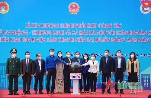 Hà Nội: Hơn 2.000 người lao động tham gia Phiên giao dịch việc làm thanh niên