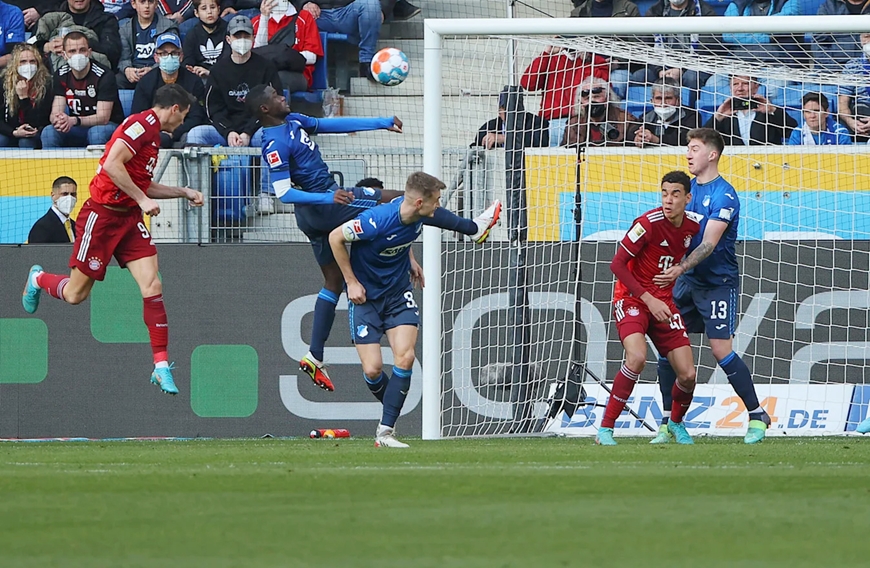 Hoffenheim 1-1 Bayern Munich: Đáng lo cho “Hùm xám”