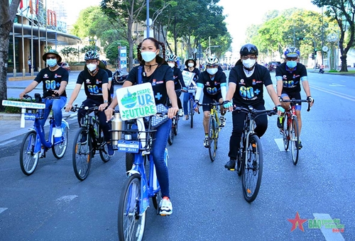 TP Hồ Chí Minh sôi nổi ra quân khởi động chiến dịch Giờ Trái đất 2022