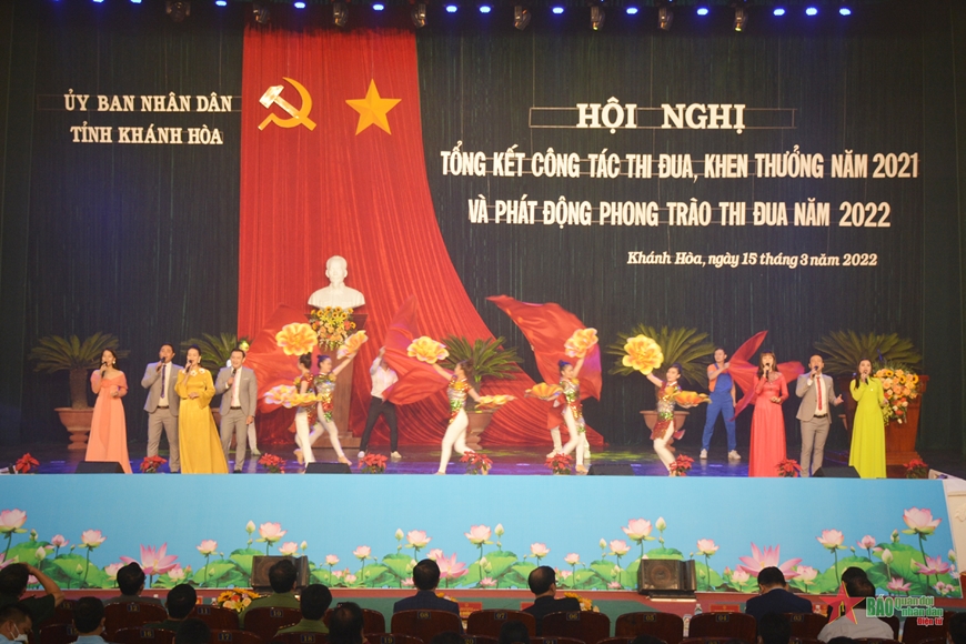 14 tập thể xuất sắc dẫn đầu phong trào thi đua của tỉnh Khánh Hòa