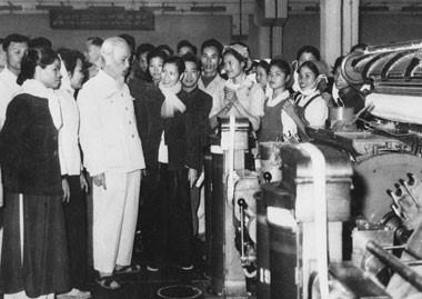 Ngày 20-3-1958: Bác Hồ nhắc nhở quân đội ta “Khi thành công càng phải khiêm tốn, chớ có tự kiêu tự đại”