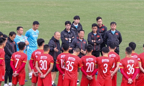 Đội tuyển Việt Nam thiếu hụt lực lượng ở trận gặp Nhật Bản