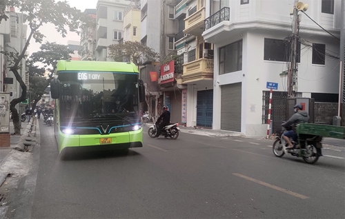 Từ 1-4, Hà Nội có thêm tuyến xe buýt điện số hiệu E06