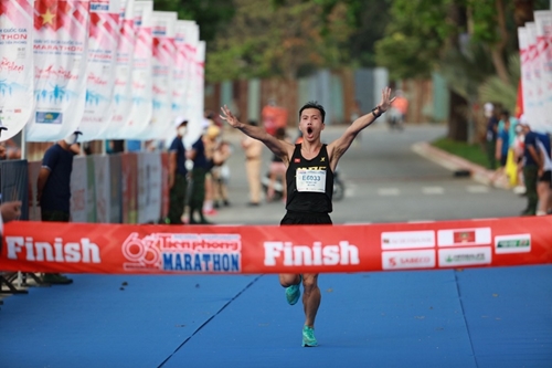 Điền kinh quân đội nhất toàn đoàn tại Tiền Phong Marathon 2022
