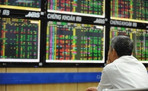 Phó thủ tướng Lê Minh Khái chỉ đạo bảo đảm thị trường chứng khoán hoạt động ổn định

