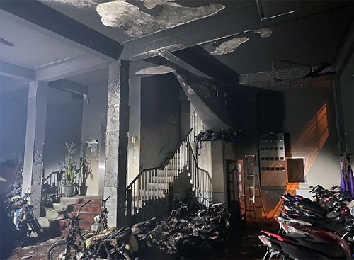 Hà Nội: Cháy nhà tại phố Châu Văn Liêm, một người tử vong
